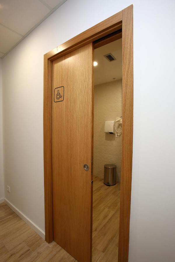 Dpaso Urban Hostel Понтеведра Экстерьер фото