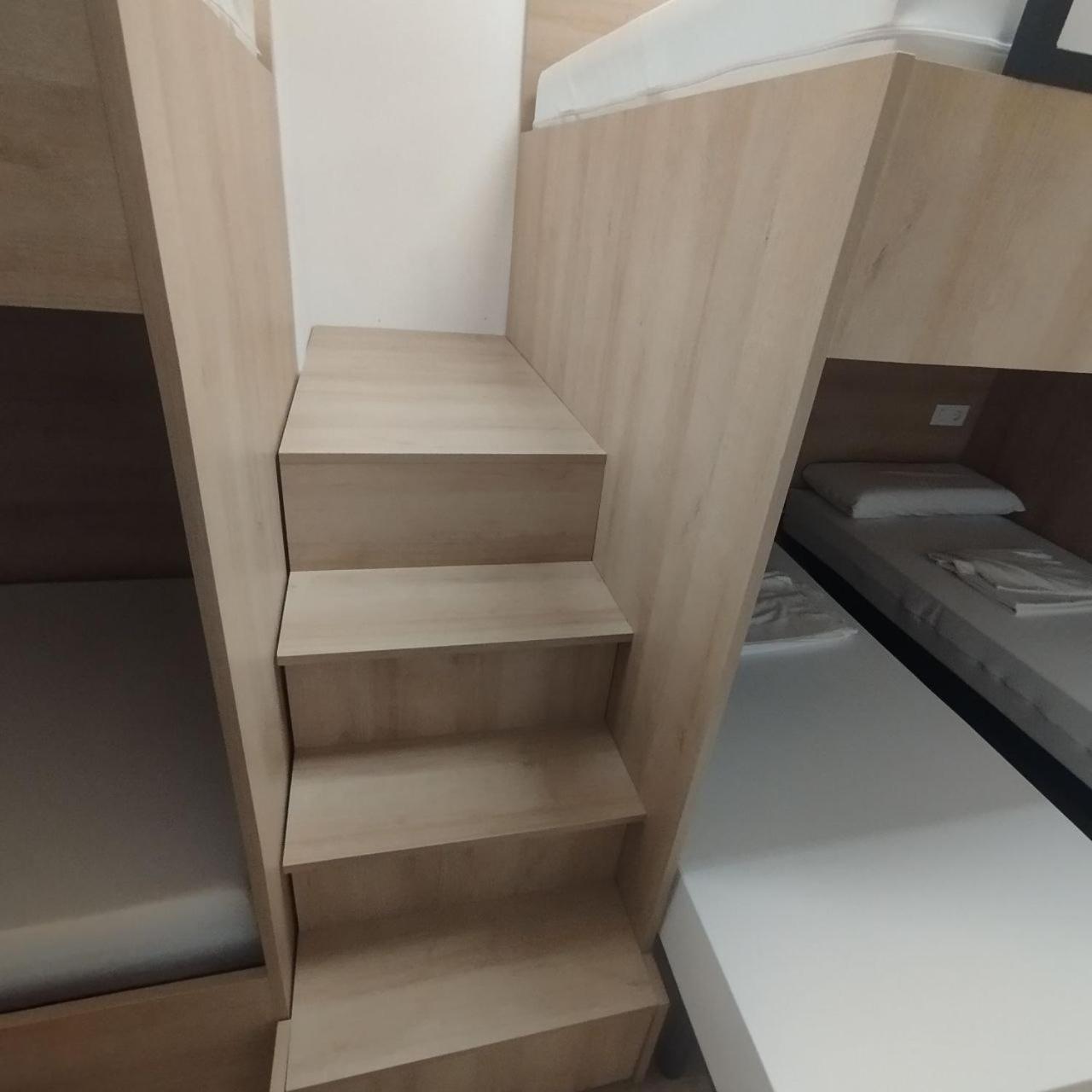 Dpaso Urban Hostel Понтеведра Экстерьер фото